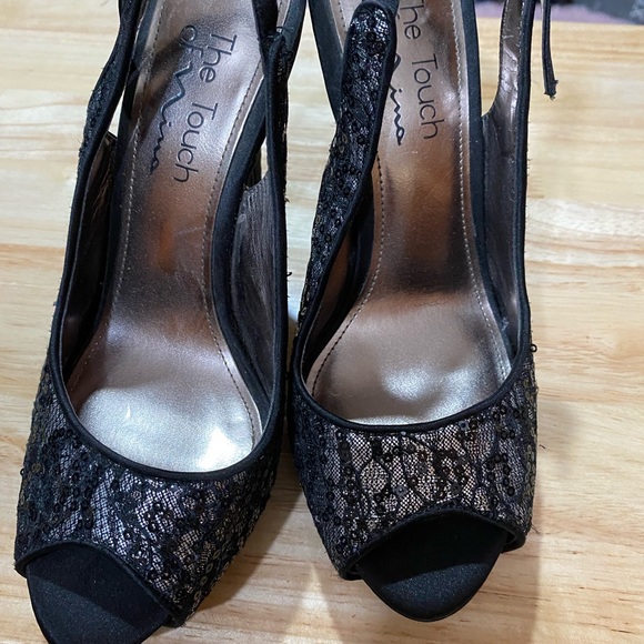 Touch of Nina high heels black lacy design - Picture 3 of 7